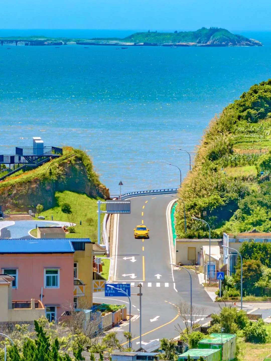 Discover the Underrated Treasure Island in Zhejiang and Experience 'Ferrari' Freedom 😭